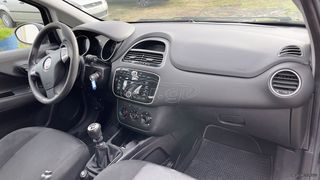 Fiat Punto Evo 2013-thumb-13