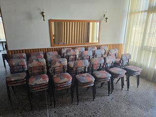 80 Καρέκλες-thumb-2