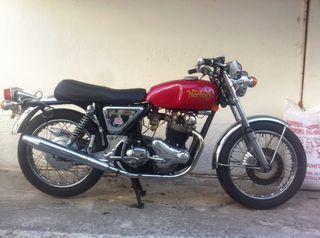 Norton Commando 1971-thumb-1