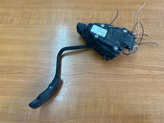 Ηλεκτρικό πετάλ γκαζιού Nissan Primastar, Opel vivaro, Renault Trafic 01-14 7700313060