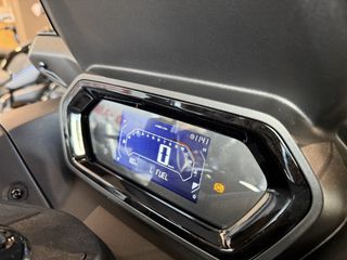 Yamaha XMAX 300 2026 500e ΔΩΡΑ!!!!!!!!!!!!!-thumb-1