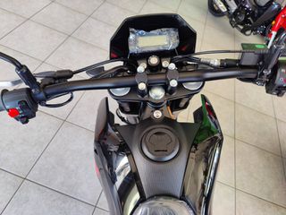 Malaguti XSM 2024 125 ABS ΤΙΜΗ ΓΝΩΡΙΜΙΑΣ ΑΠΟ 3.895€ ΜΟΝΟ 3.395€-thumb-5