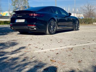 Porsche Panamera 2017 4 E-HYBRID-thumb-5