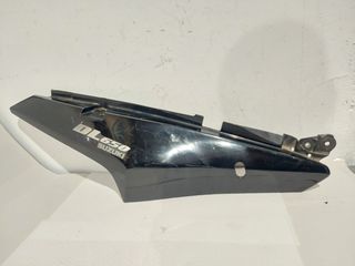 Δεξια ουρα SUZUKI VSTROM DL650 2004-06 (45511-27G)