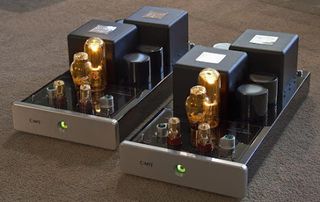 ΛΑΜΠΑΤΟΙ  ΤΕΛΙΚΟΙ  CARY  CAD - 805   Monoblocks Single - Ended Amplifiers