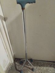 Walking cane 4 prong new never used