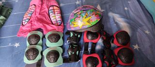 Για skateboard, rollers, ποδηλασία Σορτς κ προστασίες.