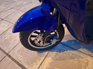 Roller / Scooter 2025 Lina - Ηλεκτρικό Τρίκυκλο-thumb-2