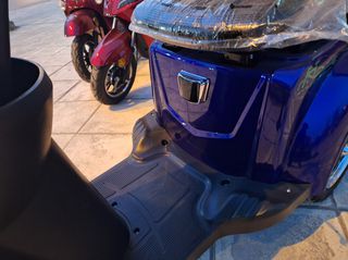 Roller / Scooter 2025 Lina - Ηλεκτρικό Τρίκυκλο-thumb-3
