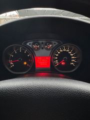 Ford Focus 2010 LOOK RS-thumb-7