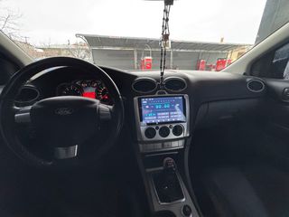 Ford Focus 2010 LOOK RS-thumb-8