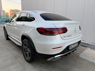 Mercedes-Benz GLC 300 2020 COUPE *AMG* 4MATIC 9G-TRONIC-thumb-3