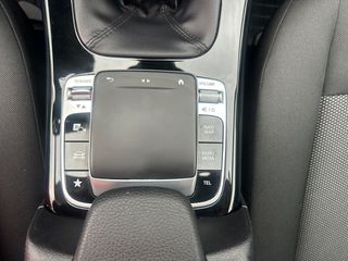 Mercedes-Benz A 180 2019 NAVI LED KAMERA KEYLESS AYT/ΠΑΡΚΑΡΙ XENON ΑΡΙΣΤΟ-thumb-26