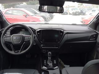 Isuzu D-Max 2025 ARENA AUTO-thumb-8