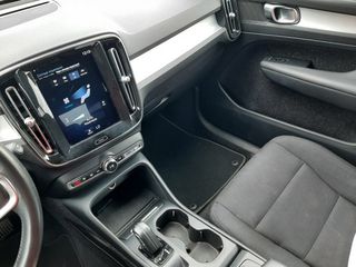 Volvo XC40 2019 1.5 T3 Geartronic Momentum ΕΛΛΗΝΙΚΟ 1ο χέρι-thumb-8
