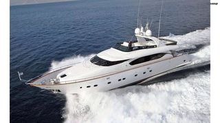 Maiora 2004 27 REFIT 2019 MTU 16V 2000 M91-thumb-2