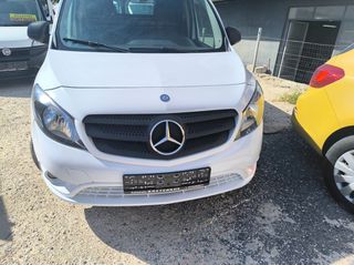 Mercedes-Benz 2019 maj
