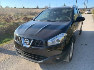 Nissan Qashqai+2 2010