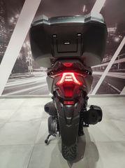 Honda 2026 FORZA 350 special color smart top box-thumb-11