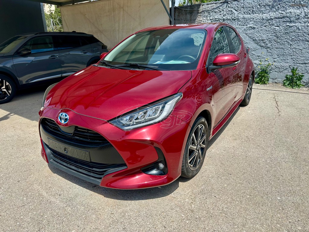 Toyota Yaris 2021 1.5 HYBRID key less navi clima