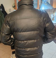prada μπουφαν αντρικο XXL κανει και για XL πολυ καλη καταστασηηπολγ ζεστο πανεμορφο μπουφαν 80 ευρ τελικη τιμη