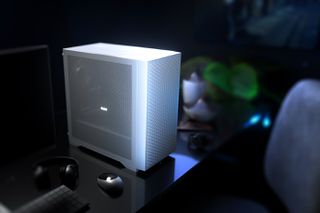 Logic DART PRO MINI USB-C PC Case White-thumb-4