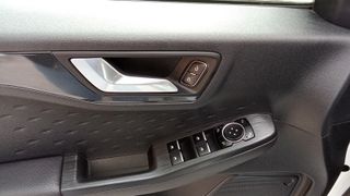 Ford Kuga 2020 1.5 Diesel EcoBlue ST-Line-thumb-9