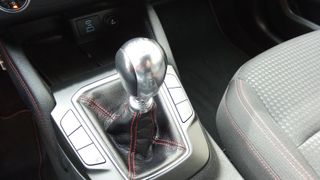 Ford Kuga 2020 1.5 Diesel EcoBlue ST-Line-thumb-11