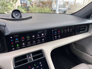 Porsche Taycan 2021 4S Performance Plus-thumb-37