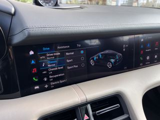 Porsche Taycan 2021 4S Performance Plus-thumb-45