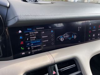 Porsche Taycan 2021 4S Performance Plus-thumb-46