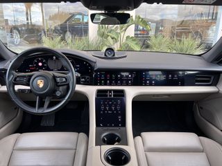 Porsche Taycan 2021 4S Performance Plus-thumb-32