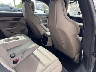 Porsche Taycan 2021 4S Performance Plus-thumb-16