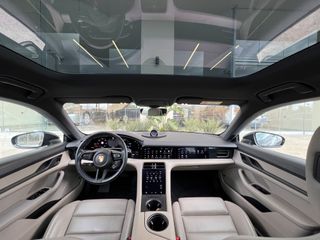 Porsche Taycan 2021 4S Performance Plus-thumb-31