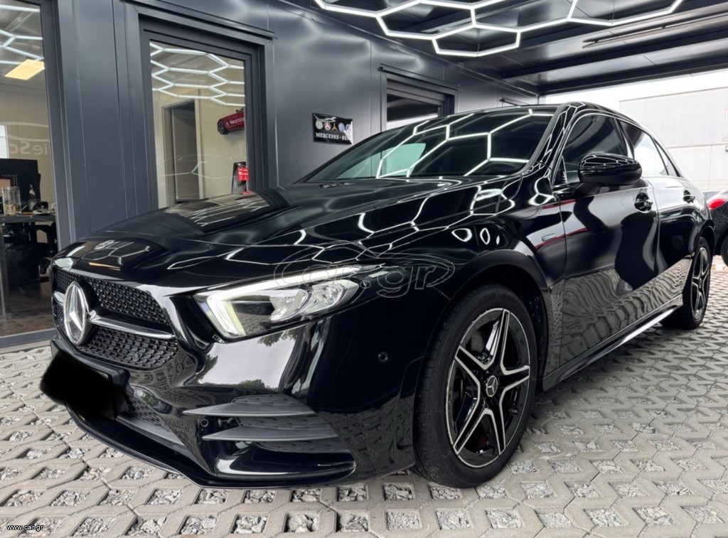 Mercedes-Benz A 250 2021 eAMG/Panorama/Digital