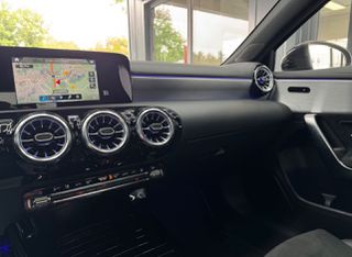 Mercedes-Benz A 250 2021 eAMG/Panorama/Digital-thumb-7