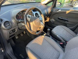 Opel Corsa 2011-thumb-8