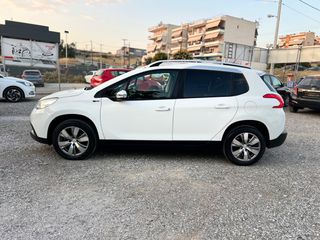 Peugeot 2008 2015 1.2 PURETECH PANORAMA-thumb-6