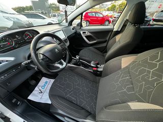 Peugeot 2008 2015 1.2 PURETECH PANORAMA-thumb-22