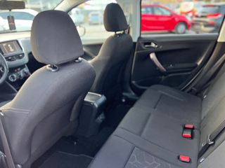 Peugeot 2008 2015 1.2 PURETECH PANORAMA-thumb-24
