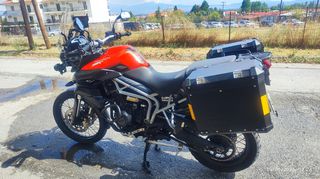 Triumph Tiger 800 XC 2011-thumb-1