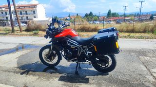 Triumph Tiger 800 XC 2011-thumb-2