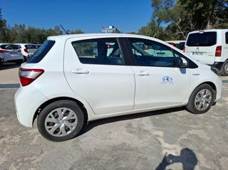 Toyota Yaris 2019-thumb-3