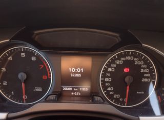 Audi A4 2009 S-LINE Quattro-thumb-5