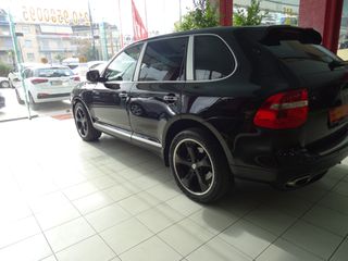 Porsche Cayenne 2008 957-thumb-5
