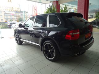 Porsche Cayenne 2008 957-thumb-10