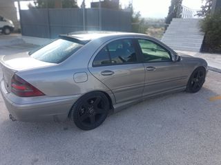 Mercedes-Benz 200 2005-thumb-3