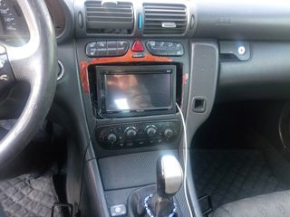 Mercedes-Benz 200 2005-thumb-6