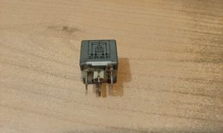 Golf , Jetta , Vento , A4 , Passat Ρελέ  *-thumb-2