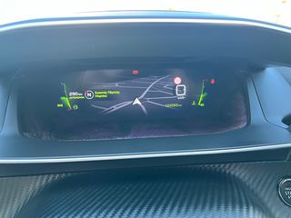 Peugeot 2008 2021-thumb-2